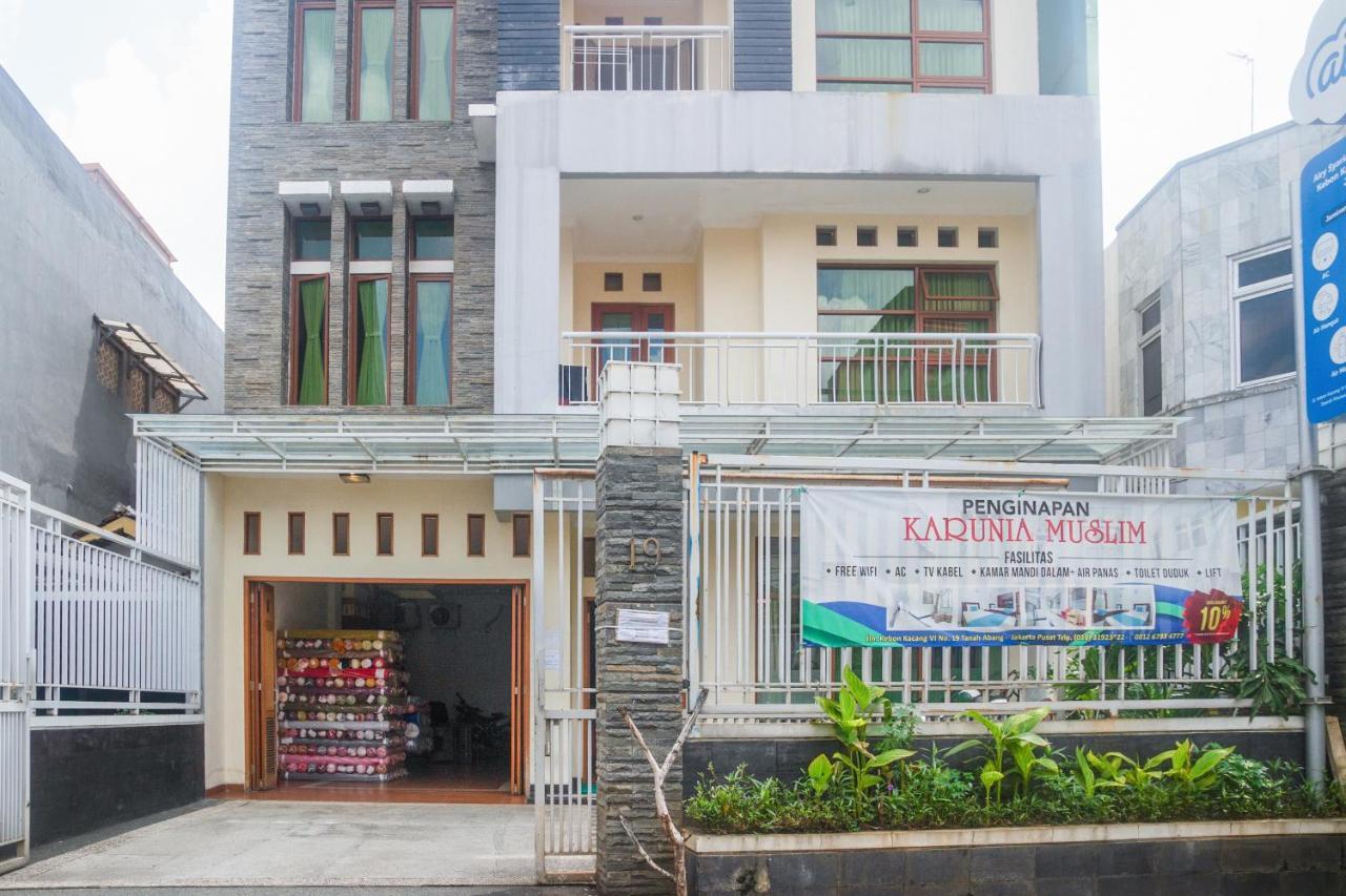 Oyo 3894 Karunia Muslim Syariah Hotel Jakarta Buitenkant foto