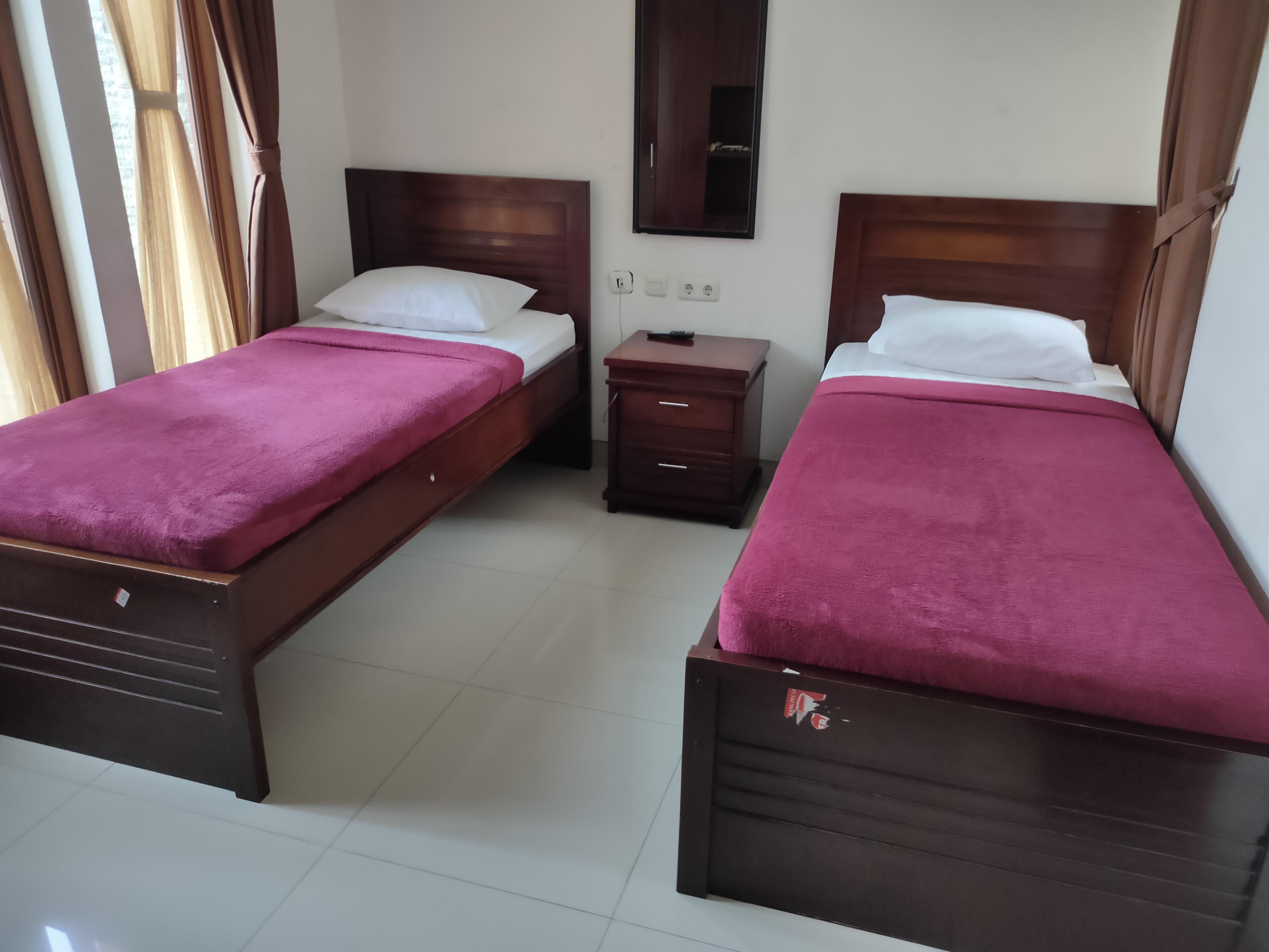 Oyo 3894 Karunia Muslim Syariah Hotel Jakarta Buitenkant foto